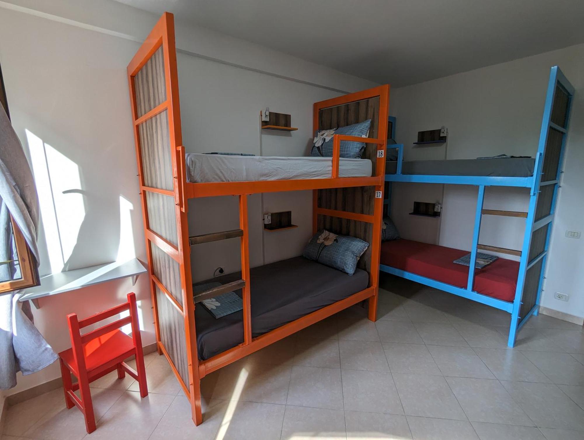 Tias Hostel Shkoder Exterior photo